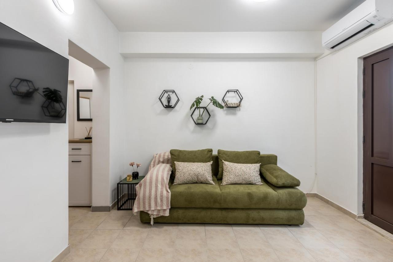 Apartment Lamasha Kaštela Kültér fotó