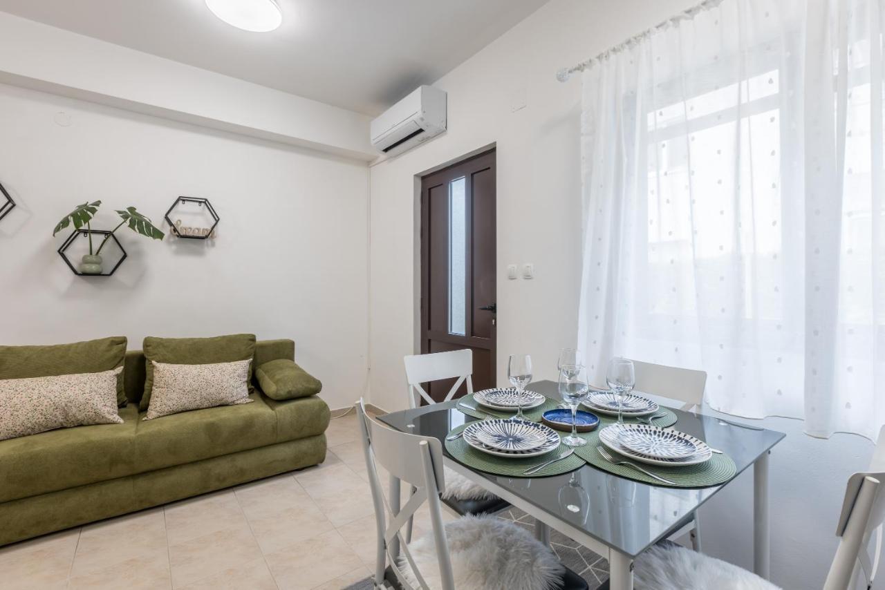 Apartment Lamasha Kaštela Kültér fotó