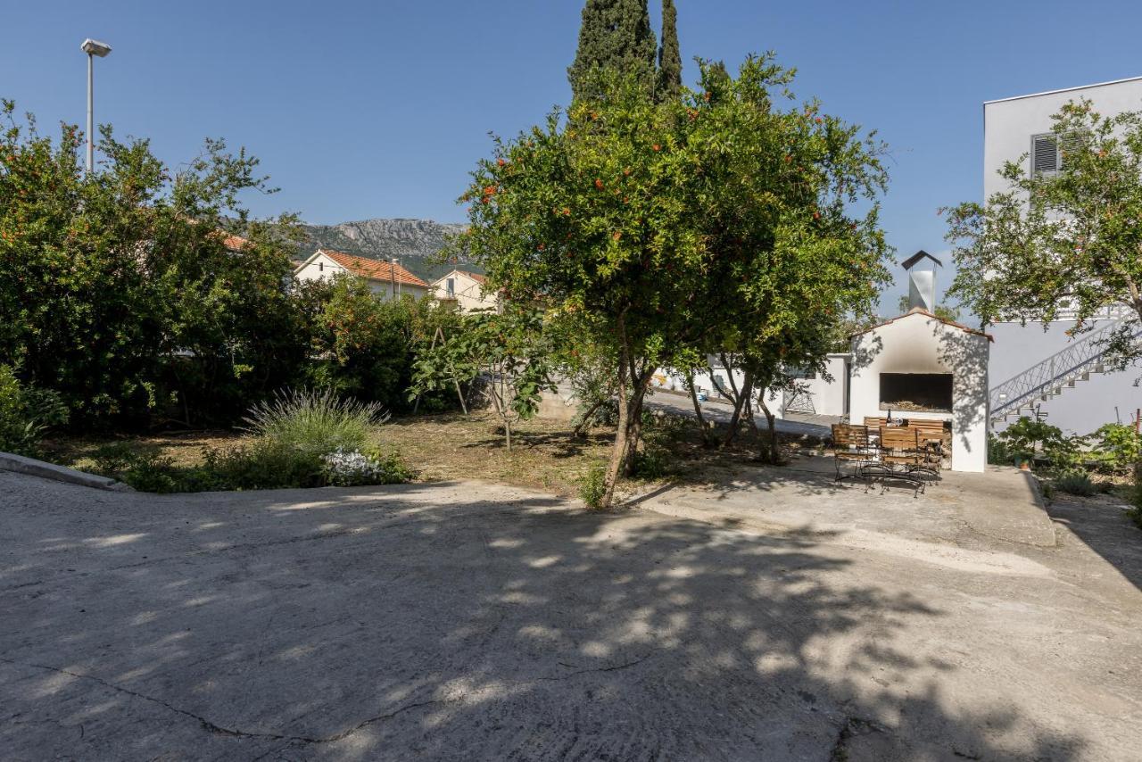 Apartment Lamasha Kaštela Kültér fotó